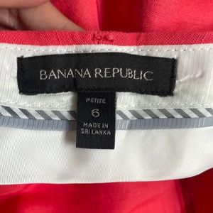 Banana Republic Salmon Petite Capri Pants